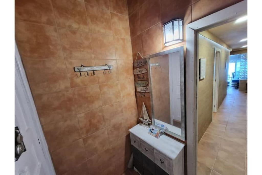 הוילה El Escobonal Casa Encima Del Mar, Parquing, 4 Patios, Idilico מראה חיצוני תמונה